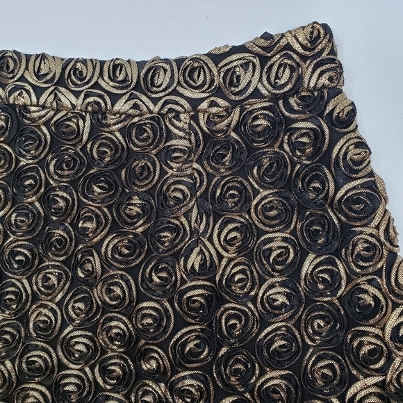 ALICE BY TEMPERLEY Donna Lamé Rosette-appliquéd Tulle Mini Skirt - Picture 4 of 12